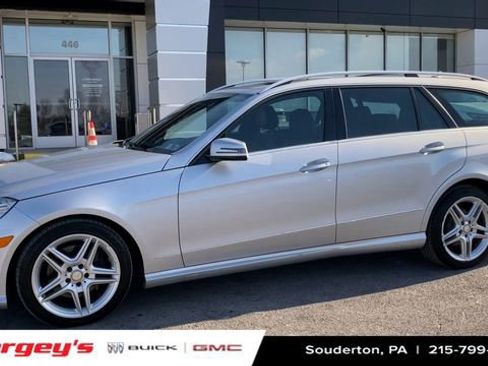 Used 2011 Mercedes-Benz E 350 4MATIC Wagon image 5
