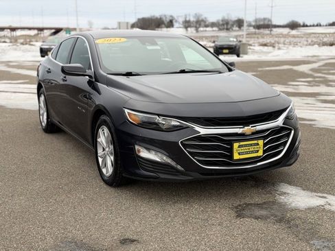 Used 2023 Chevrolet Malibu LT image 3