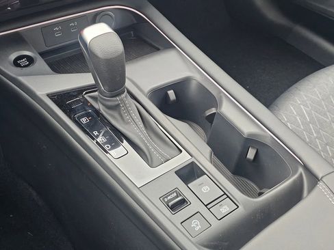 New 2026 Nissan Sentra SV w/ SV Convenience Package FWD image 18