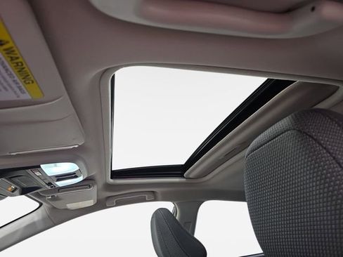 Used 2024 Subaru Crosstrek 2.0i Premium image 28