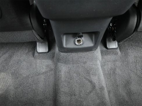 New 2025 Kia Telluride S image 15