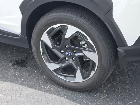 Certified 2024 Subaru Crosstrek 2.5i Limited w/ Crosstrek Mirror Package AWD/4WD image 15
