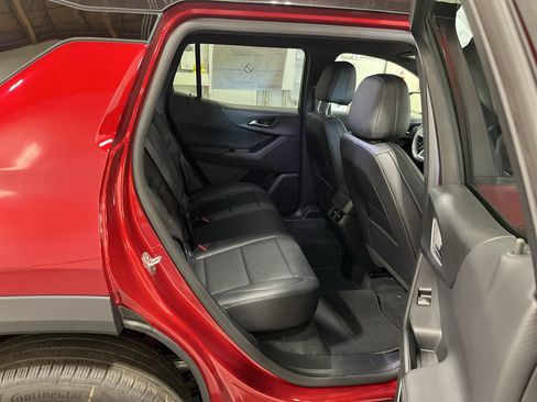 New 2026 Chevrolet Equinox LT w/ Convenience Package II AWD/4WD image 33