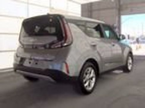 Used 2024 Kia Soul LX w/ Option Group 015 FWD image 2