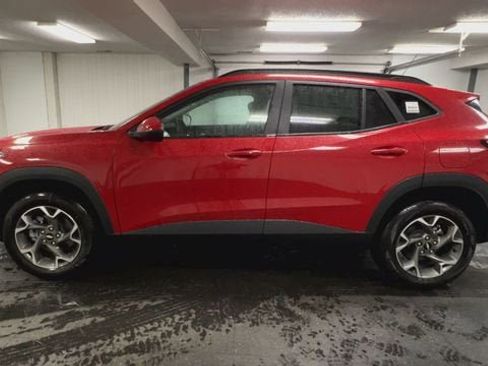 New 2026 Chevrolet Trax LT w/ Driver Confidence Package image 5