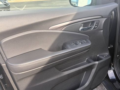 Used 2022 Honda Pilot Special Edition image 10
