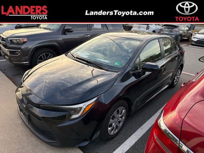 Used 2025 Toyota Corolla LE