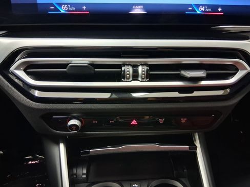 Used 2023 BMW 330i Sedan w/ Driving Assistance Package RWD image 27