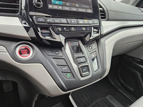 Used 2018 Honda Odyssey EX-L image 21