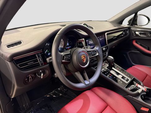 New 2026 Porsche Macan S AWD/4WD image 4