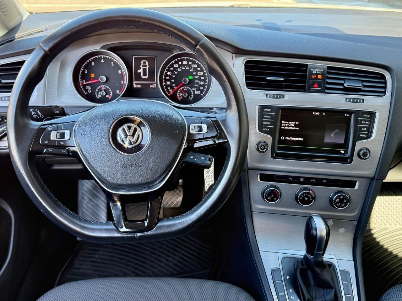 Used 2016 Volkswagen Golf S FWD image 10