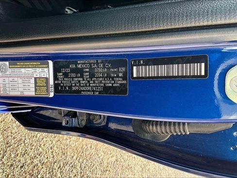 Certified 2024 Kia Forte LXS w/ LXS Technology Package image 33