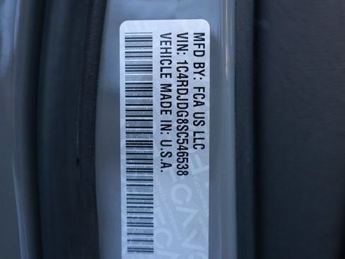 Used 2025 Dodge Durango GT AWD/4WD image 43