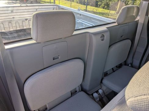 Used 2018 Nissan Frontier S RWD image 17