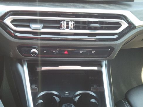 Used 2024 BMW 330i xDrive Sedan image 23