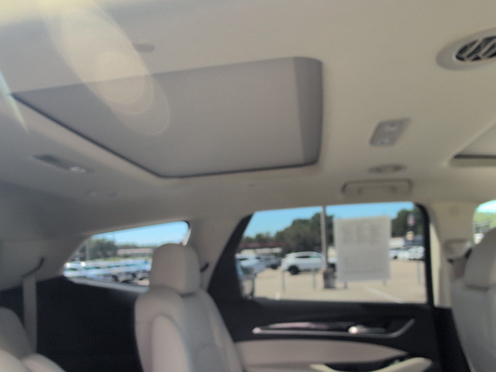Used 2023 Buick Enclave Essence w/ Experience Buick Package FWD image 13