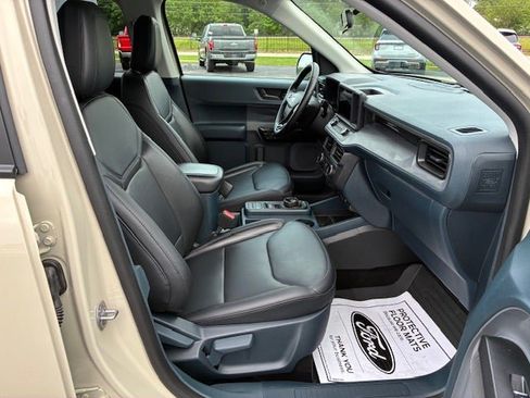 Used 2024 Ford Maverick Lariat w/ Black Appearance Package FWD image 13