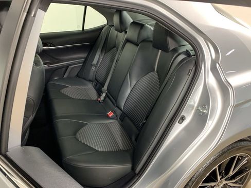 Used 2024 Toyota Camry SE image 31