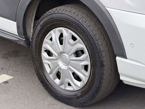 Used 2023 Ford Transit 350 XLT image 7