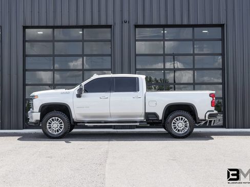 Used 2020 Chevrolet Silverado 2500 High Country AWD/4WD image 1