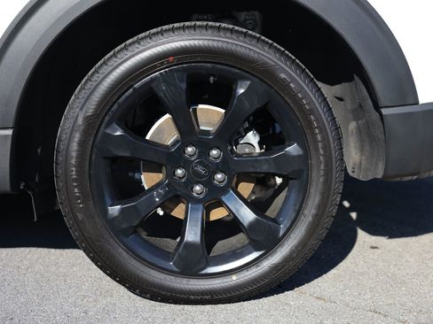 Certified 2022 Ford Explorer ST-Line w/ Class IV Trailer Tow Package AWD/4WD image 29