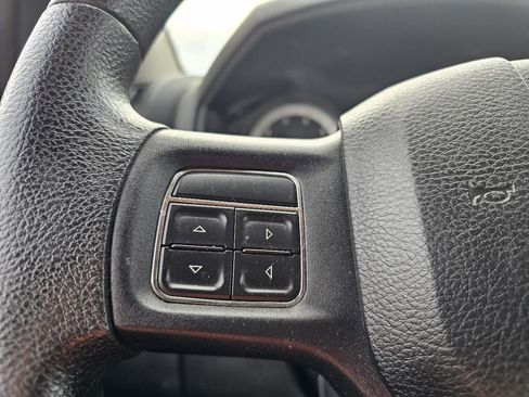 Used 2014 RAM 1500 Express image 9
