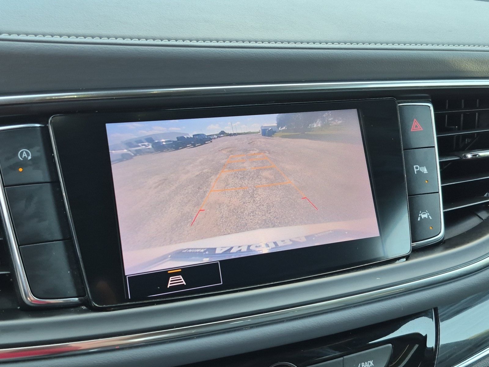 Used 2022 Buick Enclave Essence w/ Experience Buick Package FWD image 15