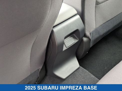 Certified 2025 Subaru Impreza 2.0i image 29