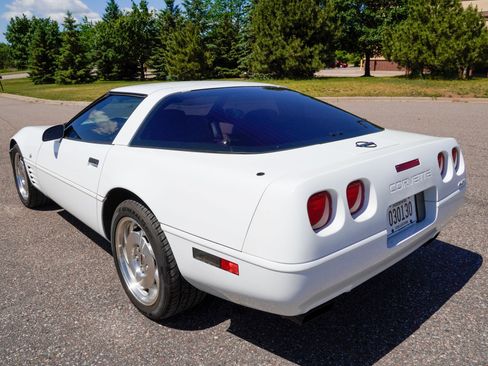 Used 1993 Chevrolet Corvette Coupe RWD image 6
