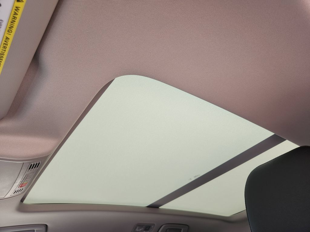 New 2026 Volkswagen Taos SE AWD/4WD image 14