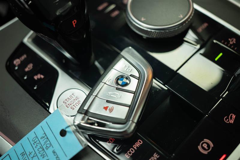 Used 2021 BMW X7 xDrive40i w/ Premium Package AWD/4WD image 25