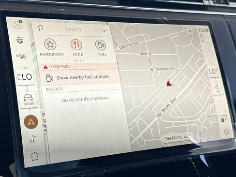 New 2025 Land Rover Range Rover Sport SE image 17