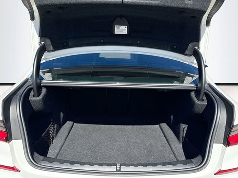 Used 2021 BMW 330i 330i w/ M Sport Package image 12