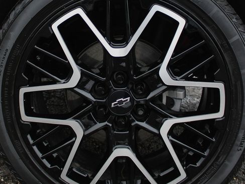 Used 2023 Chevrolet Blazer RS w/ LPO, Floor Liner Package image 11