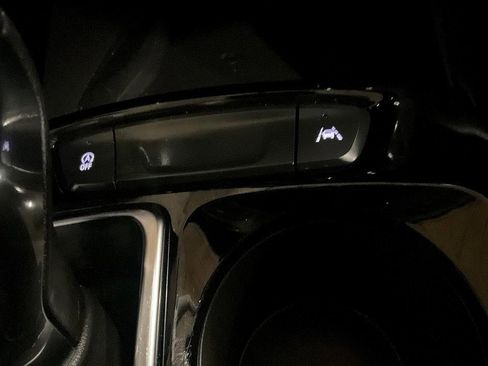 Used 2024 Chevrolet Trax ACTIV w/ Sunroof Package image 24