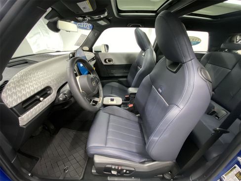 Certified 2025 MINI Cooper S image 17