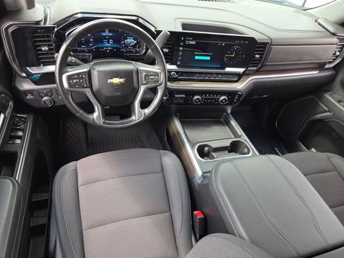 Used 2025 Chevrolet Silverado 2500 LT AWD/4WD image 7