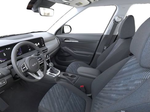 New 2026 Kia Seltos LX AWD/4WD image 17