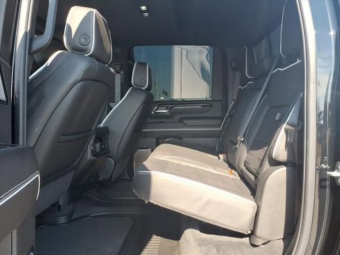 Used 2026 GMC Sierra 2500 AT4X image 21