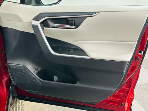 Used 2023 Toyota RAV4 XLE w/ Convenience Package image 26