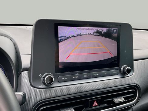 Certified 2022 Hyundai Kona SEL w/ Convenience Package FWD image 27