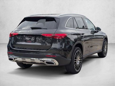 New 2026 Mercedes-Benz GLC 300 image 2