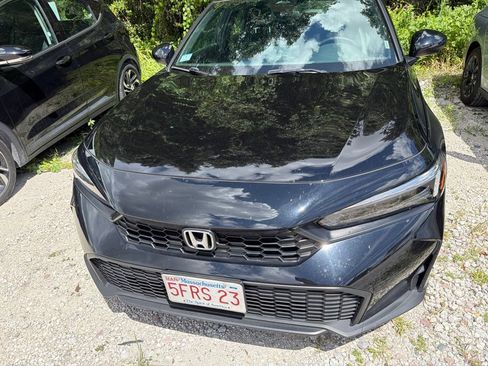 Used 2025 Honda Civic Sport image 6