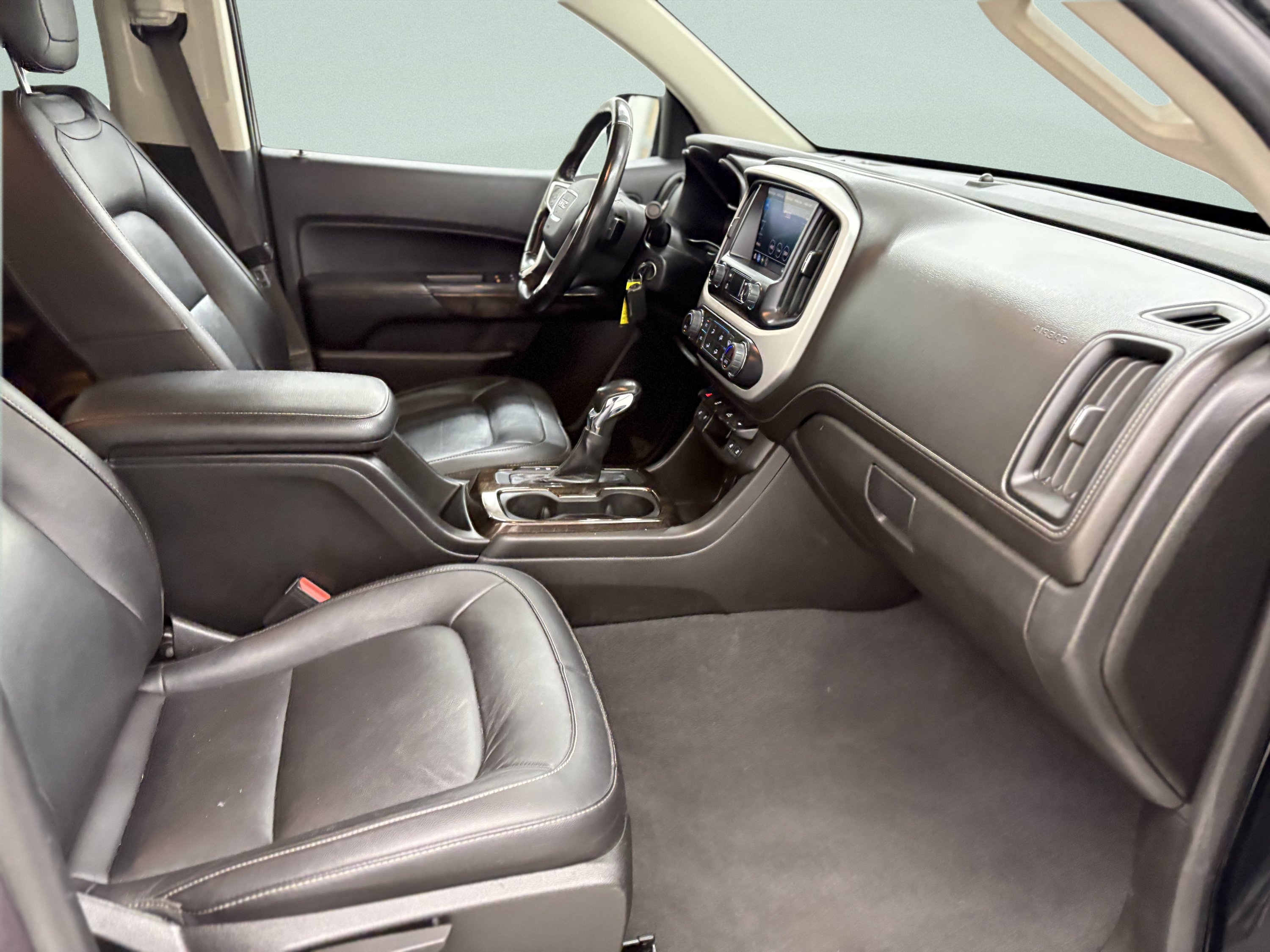Used 2022 GMC Canyon Elevation w/ Elevation Premium Package AWD/4WD image 18