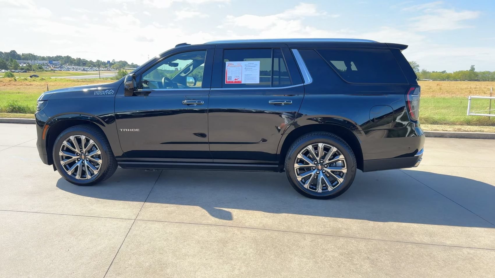 Used 2025 Chevrolet Tahoe High Country AWD/4WD image 6