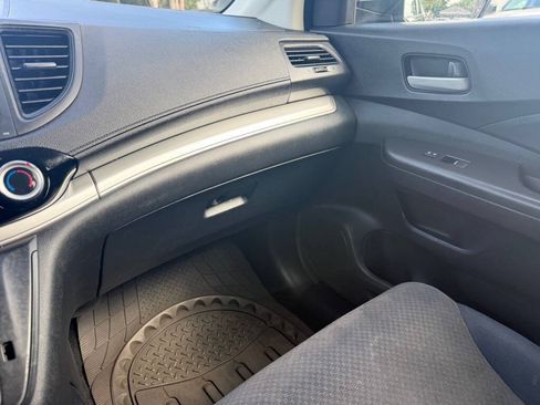 Used 2016 Honda CR-V SE image 16