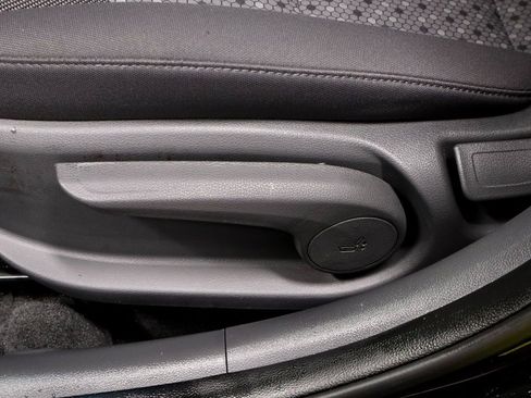 Used 2018 Hyundai Ioniq Blue image 24