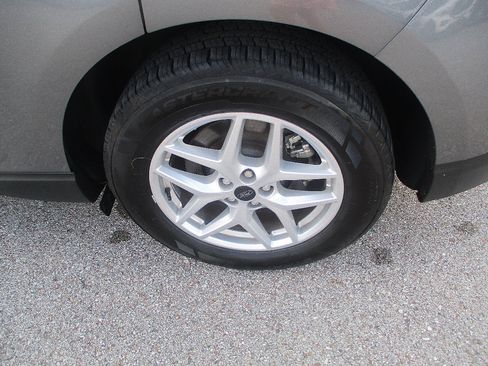 Used 2024 Ford Edge SEL AWD/4WD image 23