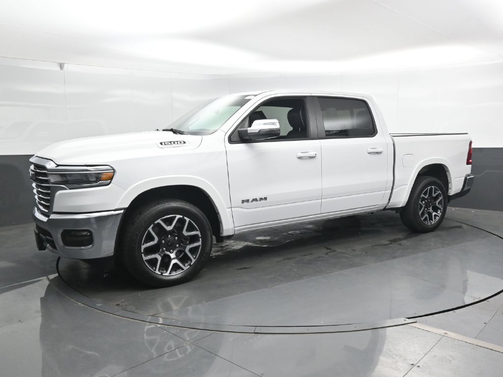 Used 2026 RAM 1500 Laramie AWD/4WD image 7