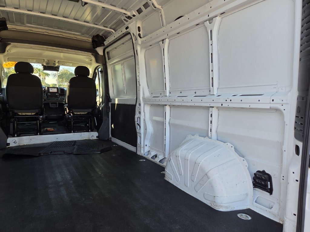 Used 2025 RAM ProMaster 2500 w/ Convenience Group FWD image 22
